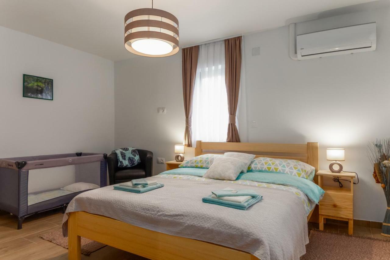 Holiday Home, Apartman Obajdin Slunj Exterior photo